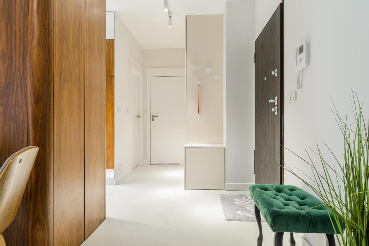 Modern Apartments With Access To The Pool Near Rondo Daszynskiego Station Warschau Exterior foto